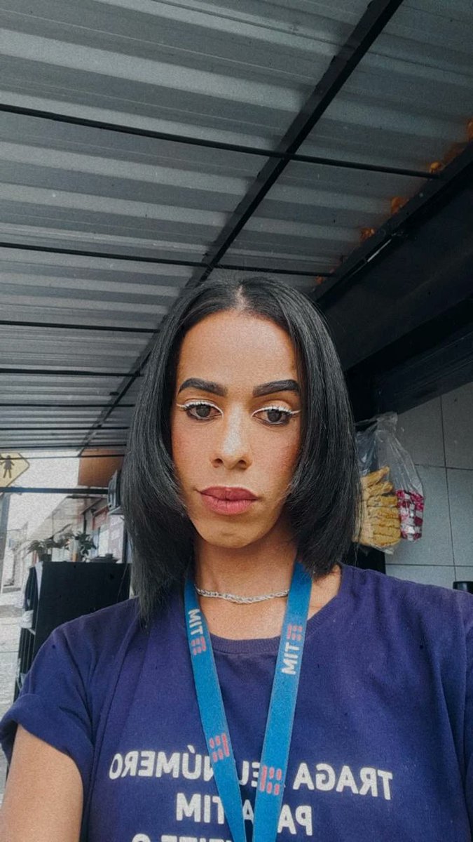 Vicklivee's tweet photo. Hoje parece ser uma sexta delicia 🦋💙🙏 https://t.co/NKE2ys027Q