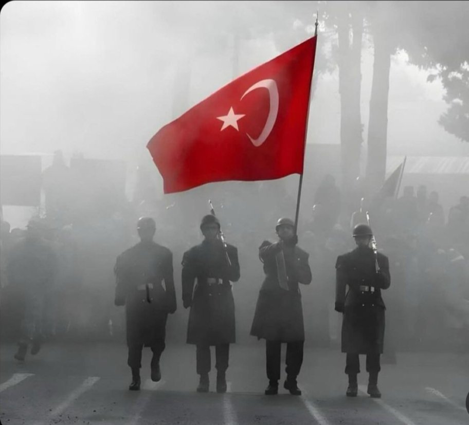 emreeaydinn12's tweet photo. Şehitlerimiz Var. Milletimizin Başı Sağ Olsun Mekanları Cennet Olsun İnşallah.🤲 https://t.co/vVVCRsCX2h