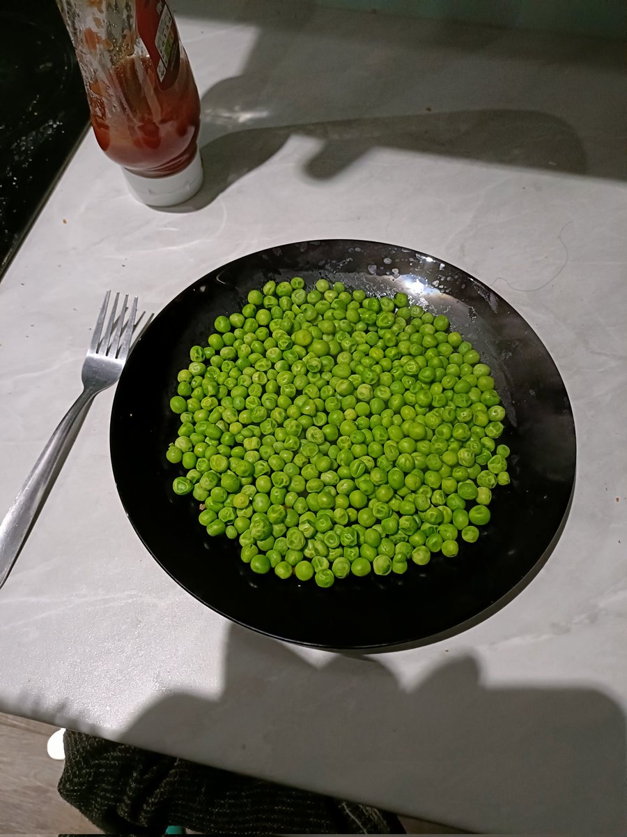 haylsho's tweet image. And they say us Brits don't have good cuisine