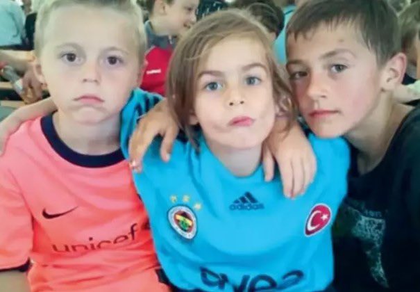 Halill33333's tweet photo. @plussportz Galatasaraylı ? https://t.co/MA6p9QuBOF