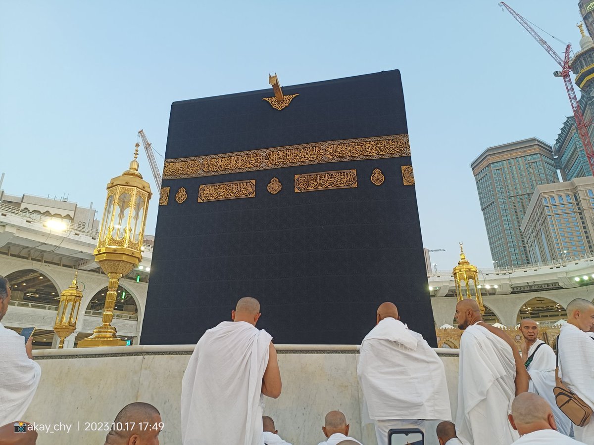 me_ak7's tweet photo. @Al__Quraan I took these pictures during my first Umrah Hajj. https://t.co/advxf7LhBp