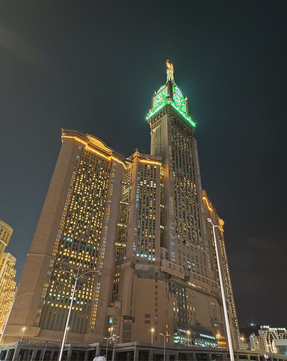 me_ak7's tweet photo. @Al__Quraan I took these pictures during my first Umrah Hajj. https://t.co/advxf7LhBp