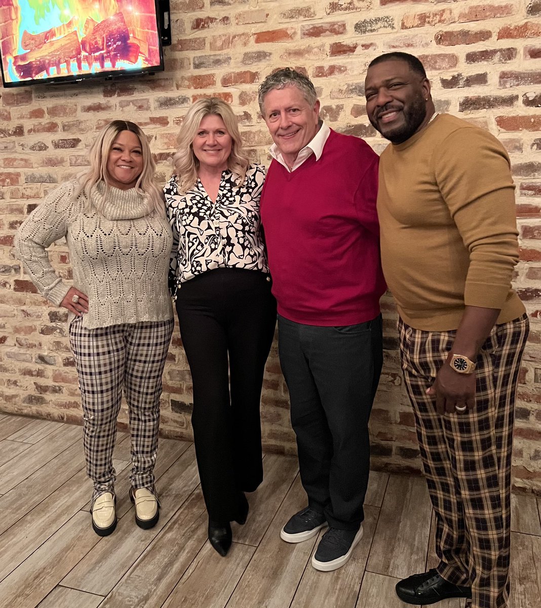 BlendedTogether's tweet photo. Thank you Joe and Malisha Ward for rocking our world. We’ve never been more inspired and challenged at the same time! OMG! You guys were the perfect leaders to help us finalize the plan we needed to get this thing done. We are doing it as I type!!!  ♦️ 

#3peat https://t.co/X7Yx1nttlZ