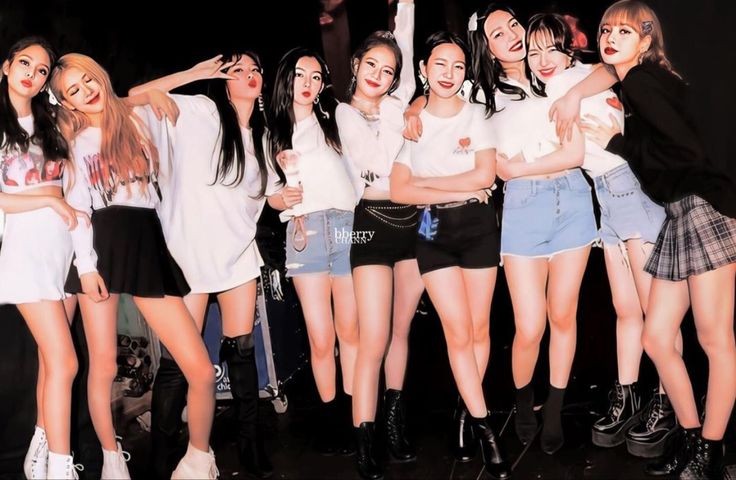 patchyofficial's tweet photo. [ 🚨 BREAKING ]

Fans outraged by the lack of activities for girl group ATRIX under SMU Entertainment and demanded for a comeback after 8 months. https://t.co/9TLRF57dT0