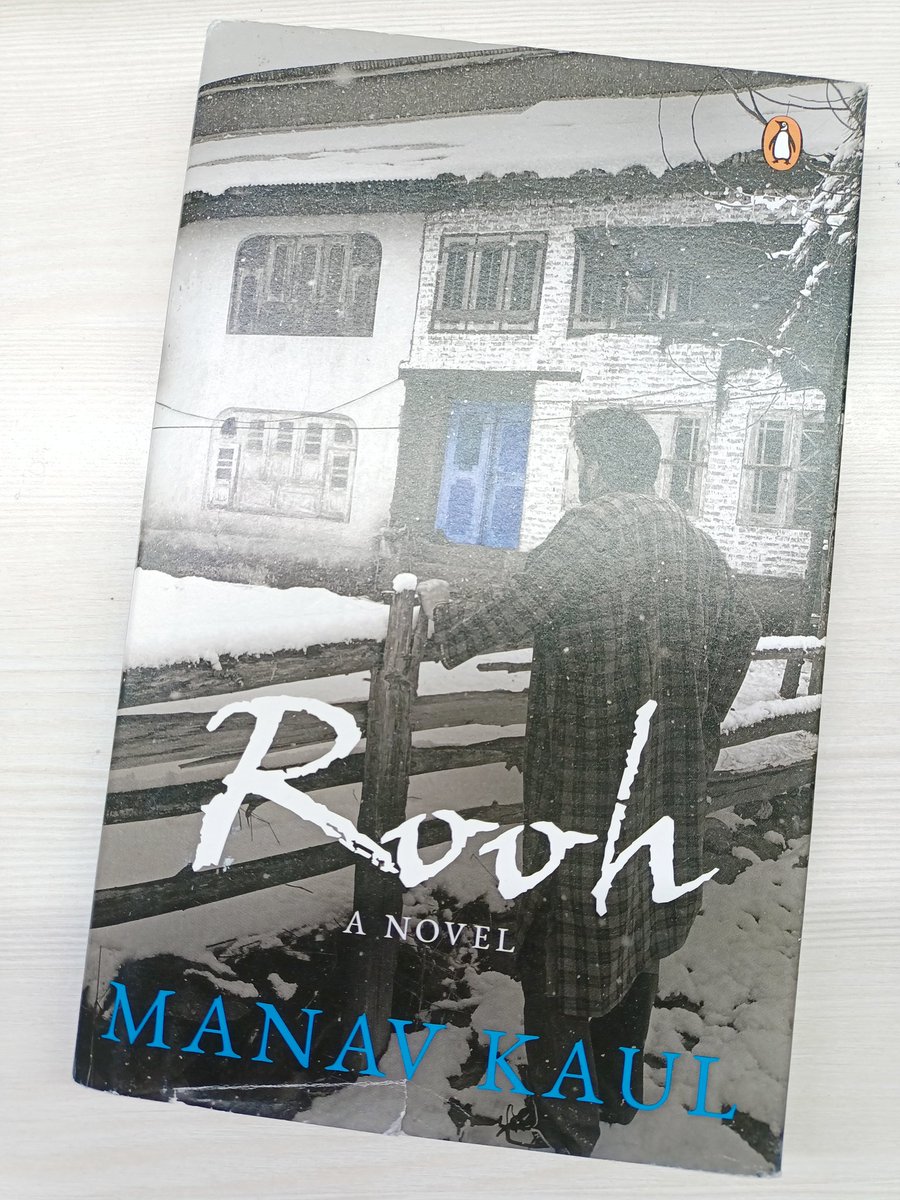 First read of 2024 #BookTwitter #ReadingList2024 

1/2024 📚📖👓

"I don't live in my home
I roam everywhere with it within me"
- #Rooh by #ManavKaul