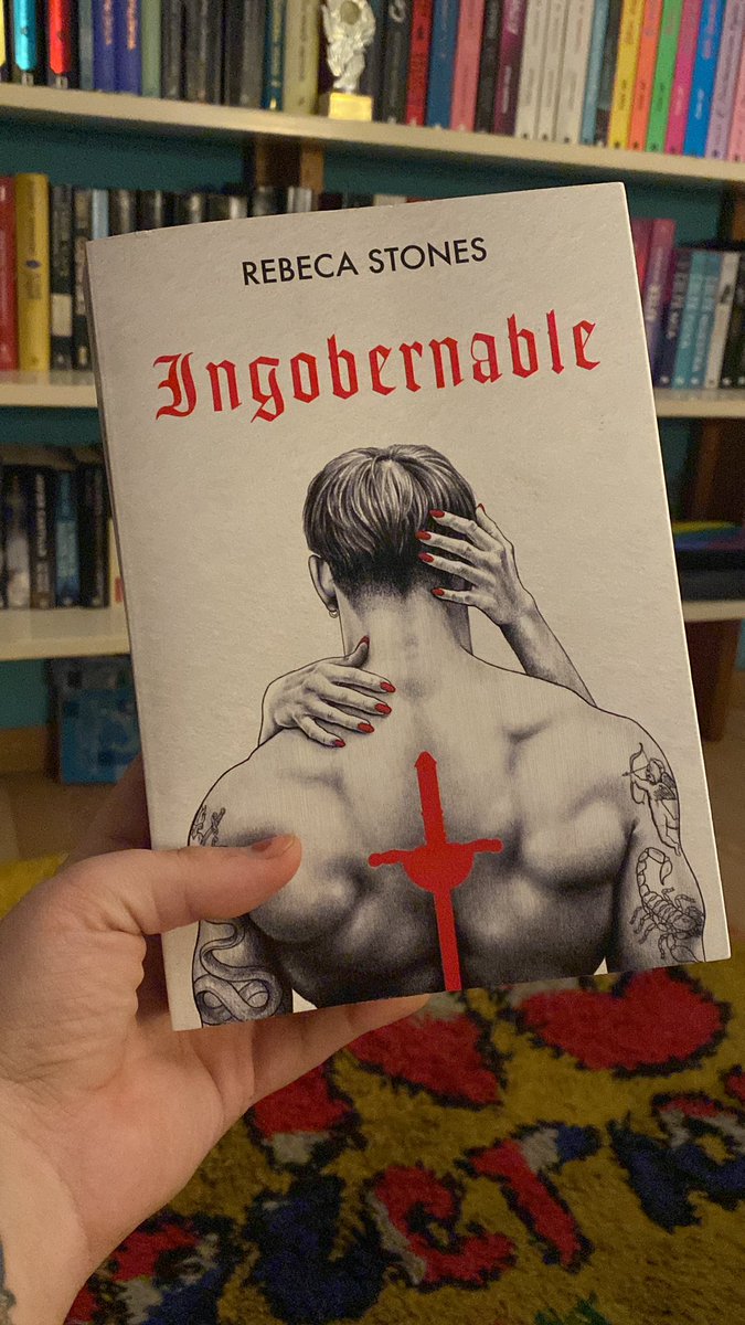 aniisbooks8's tweet photo. Voy a intentar leerme este libro para evitar coger Alas de sangre y volverlo a leer (necesito que pase un poco antes de releerlo) 😅 https://t.co/3xS7CpugUo