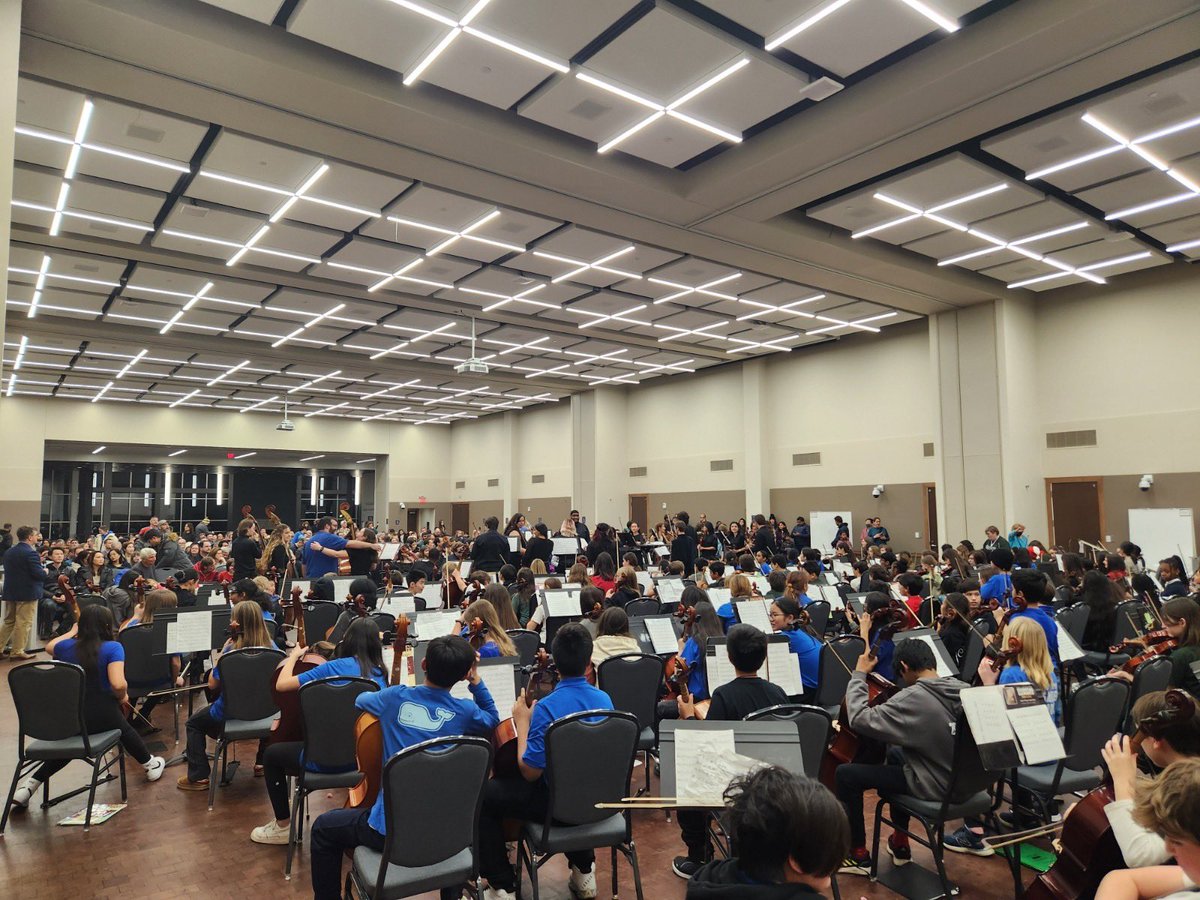 Van Hoosen Middle School tweet media