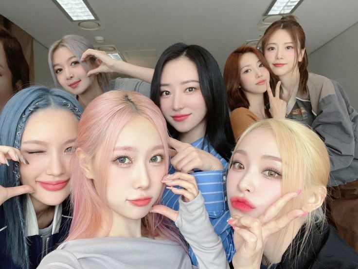 patchyofficial's tweet photo. [ 🚨 BREAKING ]

Fans suspect FRIZZANTE may be going on hiatus due to the decrease in activities and posts from the company. https://t.co/RhDbVyrjPF