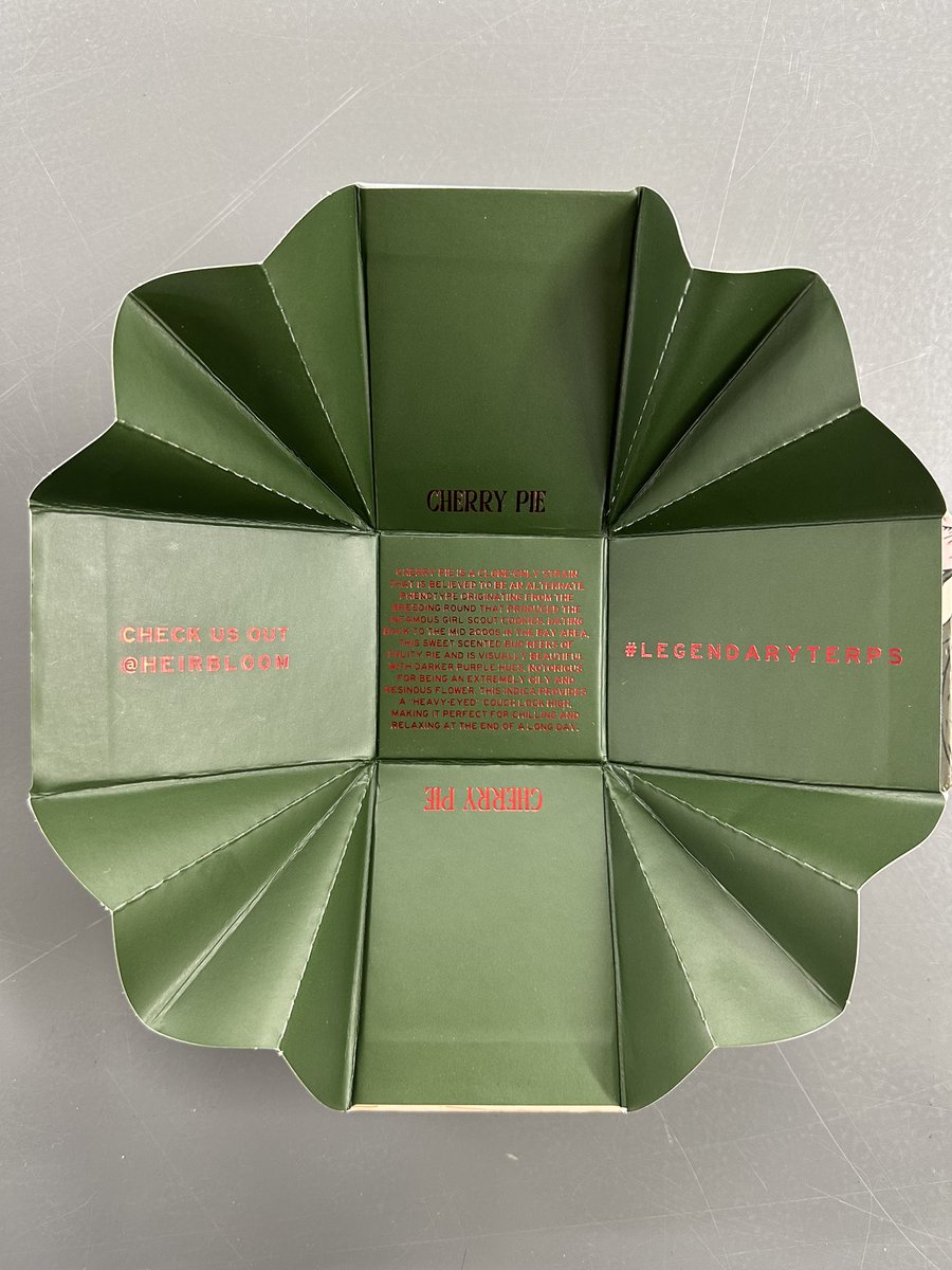 CBX_CANNABIOTIX's tweet photo. Each Eight box opens up into a collectible strain specific tray/art piece https://t.co/ayAG3dXi5R