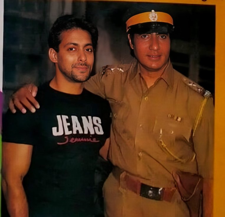 Unseen photo of Salman & Amit ji 💚
#SalmanKhan #SalmanKhan𓃵 #HappyBirthdaySalmanKhan #Bollywood #TheBull #Bhai #AmitabhBachchan