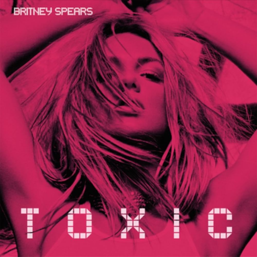 ThePopCrazed's tweet photo. Vogue has named 'Toxic' by Britney Spears as "Greatest Pop Video Ever Made" https://t.co/Ne2DF13YmA
