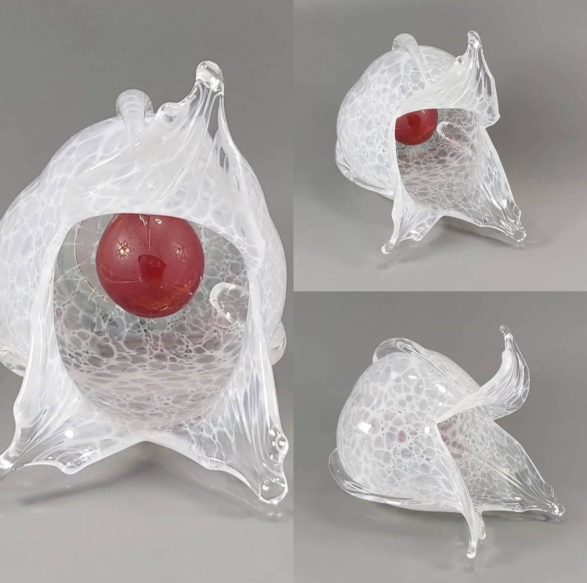 MatticksGallery's tweet photo. NEW ARRIVALS from Deanna McGillivary. Modeled after the Japanese lantern fruit or Japanese cherry, these hand blown pieces capture the balance of colour, texture and how mysterious nature can be when growing. These and other pieces by Deanna can be viewed/purchased in The Gallery or online https://t.co/pJyg7zydBN