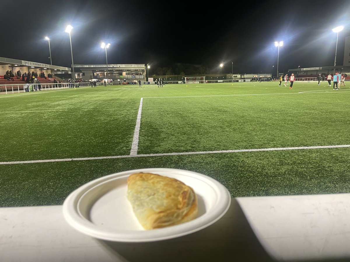 Scottish_Football_Weekly (@s_f_weekly) on Twitter photo Bridie night lights.
A Friday night spent at Ainslie Park watching <a href="/HutchisonVale/">🐝Hutchison Vale🐝</a> take on <a href="/BroxburnAthFC/">Broxburn Athletic FC</a> Bridie night lights.
A Friday night spent at Ainslie Park watching <a href="/HutchisonVale/">🐝Hutchison Vale🐝</a> take on <a href="/BroxburnAthFC/">Broxburn Athletic FC</a>
