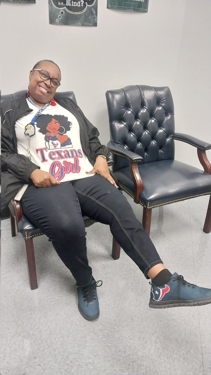 Mrs. Newell-McArthur is Texans ready head-to-toe! Check out the shoes!!