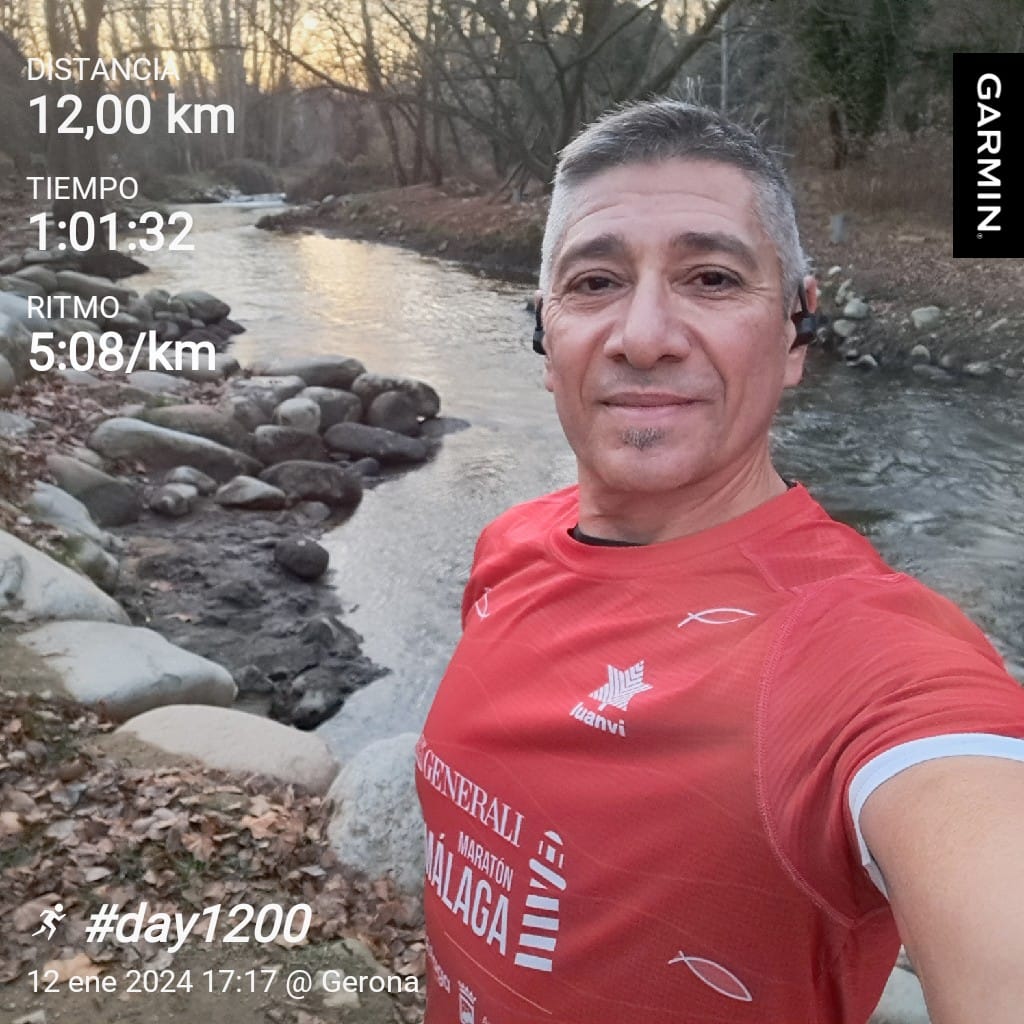 Y hoy 1200 días del #RunEveryDay !!! Para celebrarlo 12.00km en un día 12 😘
#MetodoSori