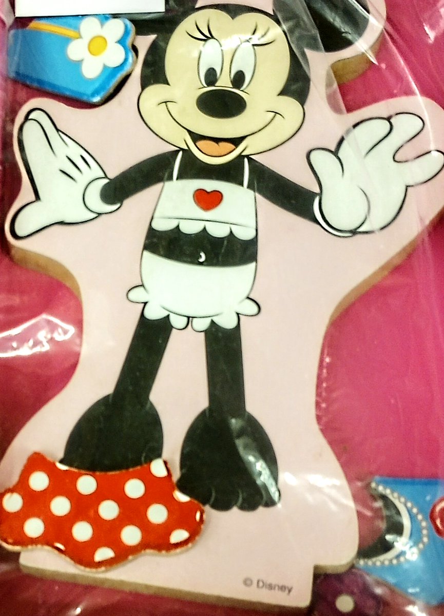 DataBirb69's tweet photo. Minerva Mouse surprisingly has cannon underwear... it even has a little heart ❤️ https://t.co/eZyajF4pSw