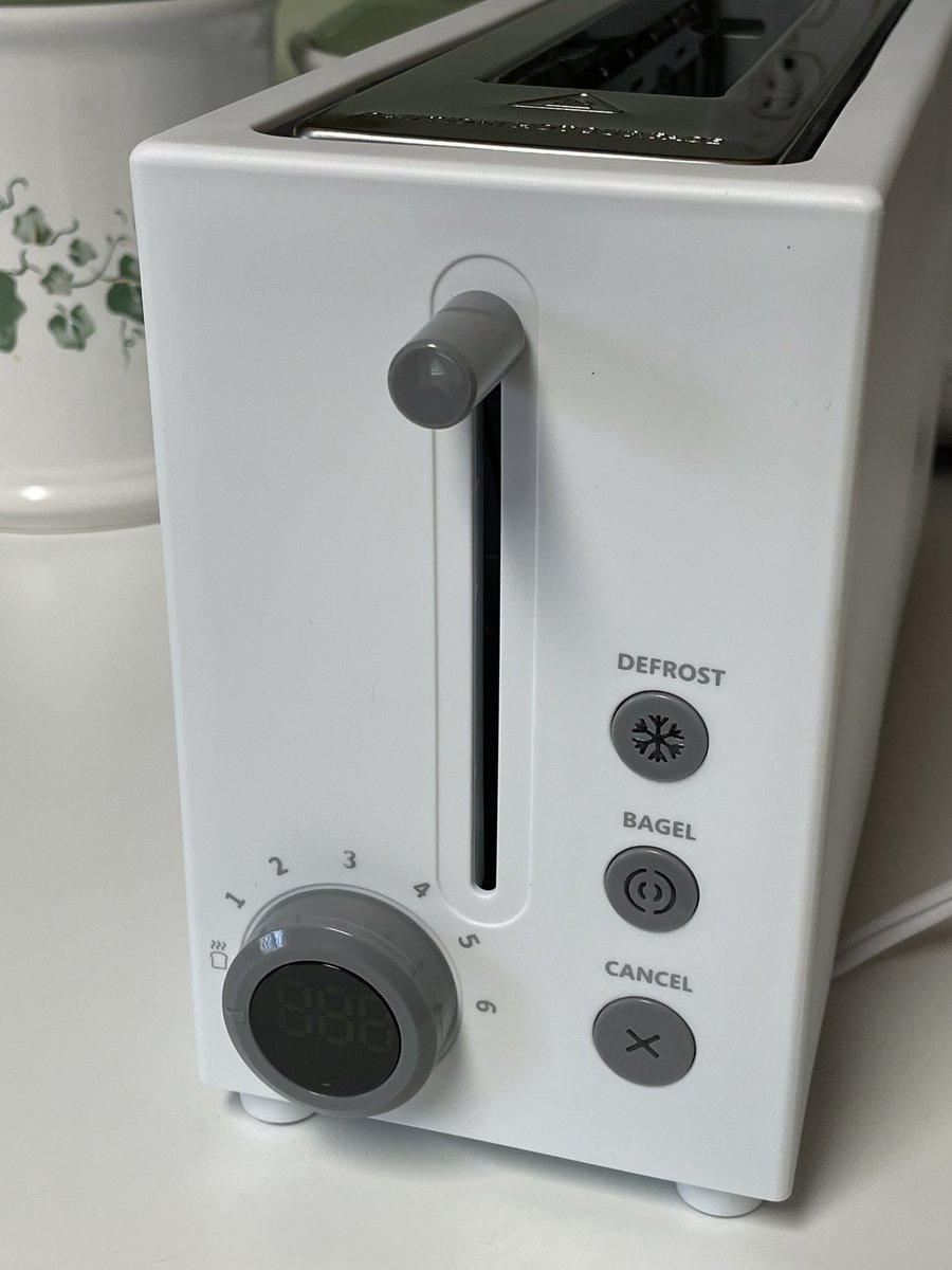 Our <a href="/Xbox/">Xbox</a> Series S Toaster arrived well packed from <a href="/Walmart/">Walmart</a>! 

Sturdy build w/ rubber feet, digital timer, light up “x” cancel button, “Hello from Seattle” on it 😊 &amp; makes great toast! 

Better than our old #toaster &amp; a lot more fun 😉

Well done <a href="/ItsUkonic/">Ukonic</a> 😎🔥

#Xbox 

1/2 ⬇️