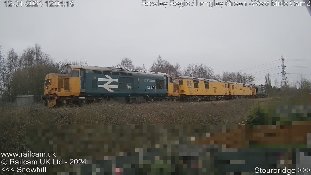 railcamlive's tweet photo. A compilation of today's popular Minion drag from Kidderminster to Worksop where @LocoServicesGrp #Class37 37401/402 escorted #Class73 73951/952 into #HNRC hands.

Video at https://t.co/go5W7fasbv

@C37LG  @TheGrowlerGroup @svrofficialsite @dhbtrust https://t.co/cw1UoOdHae
