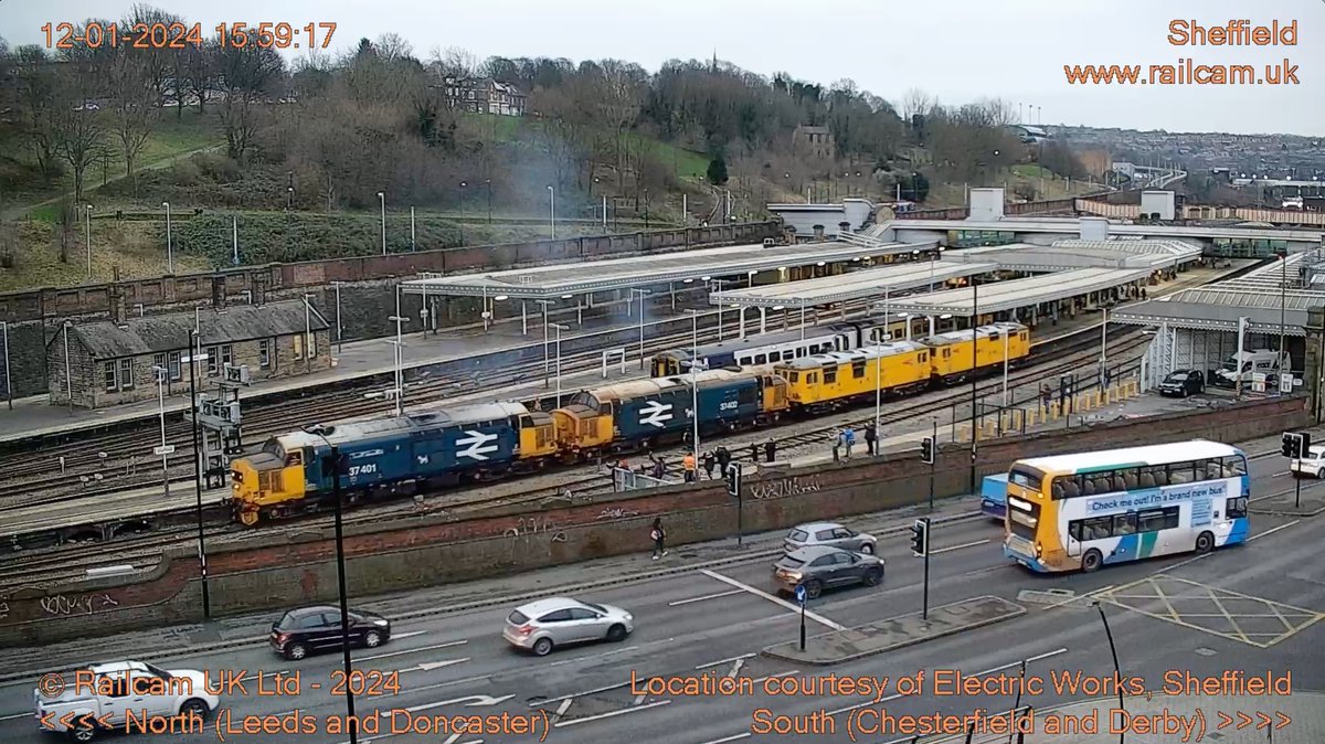 railcamlive's tweet photo. A compilation of today's popular Minion drag from Kidderminster to Worksop where @LocoServicesGrp #Class37 37401/402 escorted #Class73 73951/952 into #HNRC hands.

Video at https://t.co/go5W7fasbv

@C37LG  @TheGrowlerGroup @svrofficialsite @dhbtrust https://t.co/cw1UoOdHae