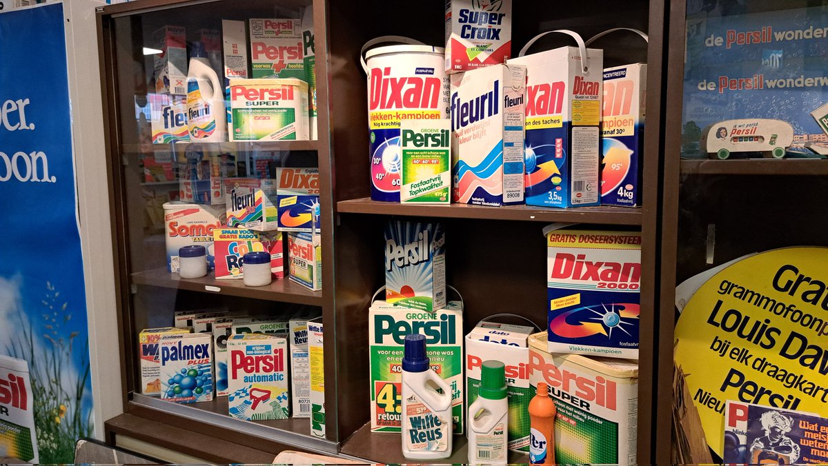RoelZuidhof's tweet photo. Wat een geweldige rondleiding in oude @Henkel 'zeepfabriek' @Ecolab waar oa #Persil werd gemaakt. Een monument in #Jutphaas #Nieuwegein Zou mooi zijn als we dit kunnen laten zien in het #stadshuis @BiebNieuwegein @Gem_Nieuwegein Is in ieder geval minder zwaar dan een #tramkop 😉 https://t.co/3n72Jr7zfJ