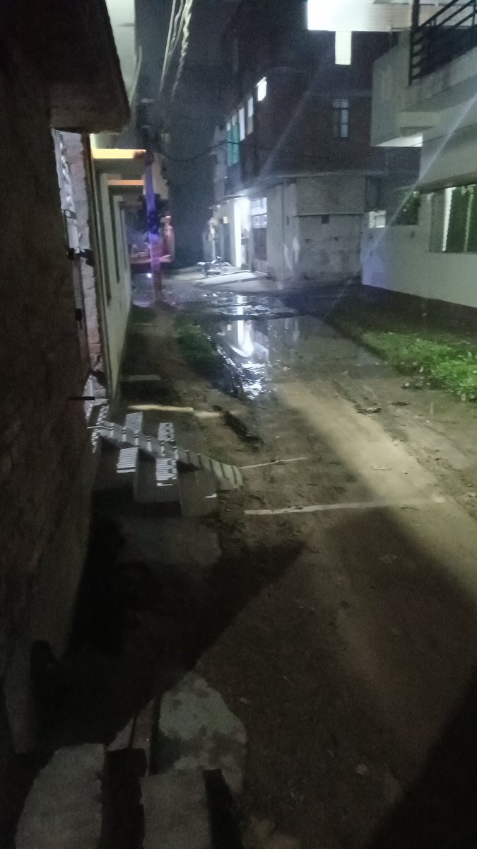 111Prashant11's tweet photo. @MCGorakhpur @myogiadityanath @ravikishann @DrMangleshBJP @CMOfficeUP @NagarVikasUP @myogioffice @NagarNigamGkp @SwachhBharatGov @SwachSurvekshan @swachhbharat @RoopaMishra77 @Secretary_MoHUA @MoHUA_India @PMOIndia New Colony Badago Ranibag Gorakhpur. 7525991752 https://t.co/ucyXUb8iVB