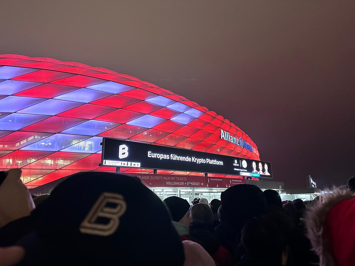 metablubba's tweet photo. We are here @FCBayern #BitpandaFan

@Bitpanda_global is the $BEST with @PantosIO https://t.co/If0pGlQPZt