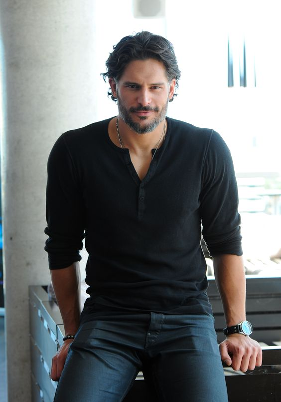 nsu_mark's tweet photo. EU ESQUECI POR UNS DIAS? SIM, mas não abandonei meu quadro diario. boyfriend of the day: joe manganiello, o motivo do meu pé ter entrado no furry e nunca ter saido https://t.co/pPxXu7oWg8