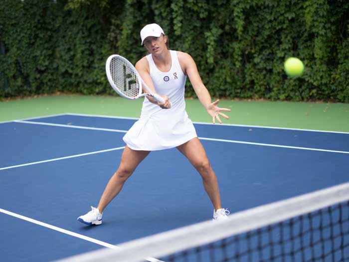 Nova sezona se bo za prvo na lestvici, Igo Swiatek, začela z novim loparjem. Igralka, ki zase pravi, da je se počuti vsako leto močnejša, se bo lahko že kmalu dokazala z loparjem Tfight 300. Več informacij : loparji.si/iga-na-austral…