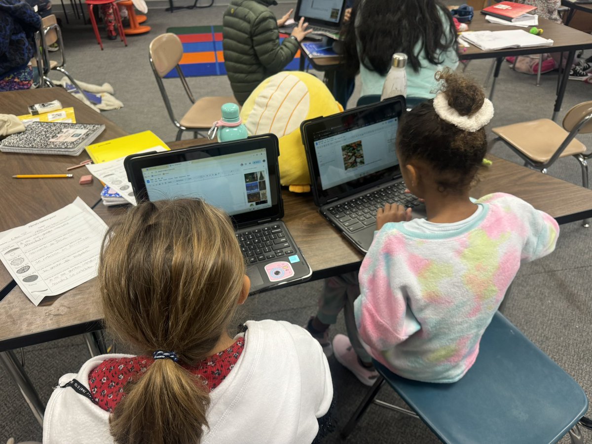 SuNegroni's tweet photo. Writing phase 

It's wonderful to see students engaging in the writing phase, expressing their thoughts and sharing insights about their unique cultures. #onechatham  #north_chatham https://t.co/02coXdF0Vm