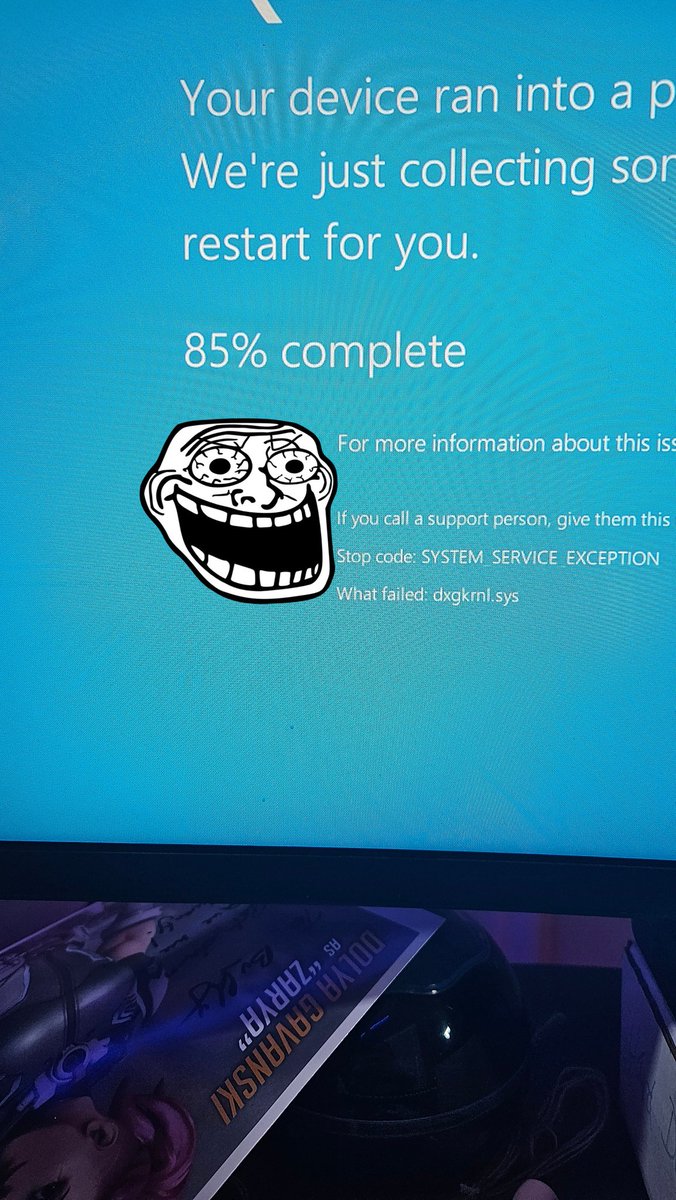 _BarbarianBabe's tweet photo. I posted this then then my PC crashed.

I threatened everyone and stream too hard I guess... #streamerprobs https://t.co/hTzytD4Z4B