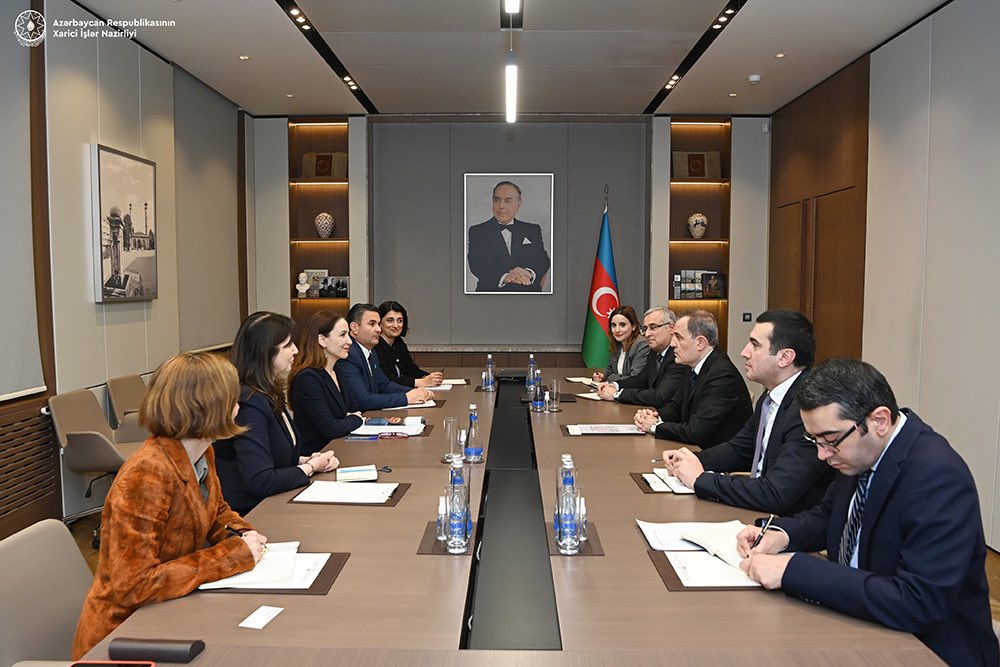 R_DeDominicis's tweet photo. Azerbaijan’s successful bid to host #COP29 presents a key opportunity for the country to lead the way in positioning children at the forefront of #ClimateAction. 

@UNICEF is committed to building on our collaboration with government and partners to advance the climate agenda. https://t.co/tMpMjqUYbh