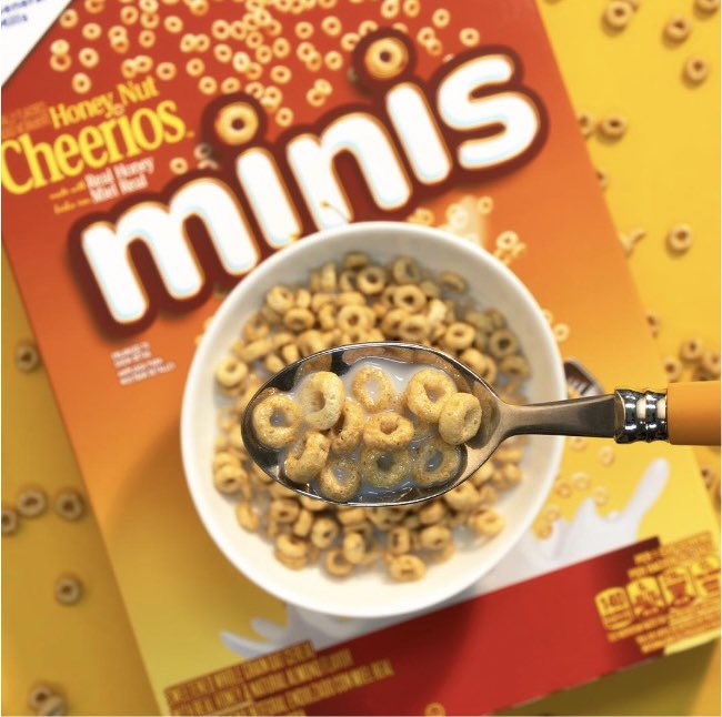 🎉NEWS! 🎉 Giant flavor, little circles! Say hello to the cutest addition to breakfast: Honey Nut Cheerios Minis. Get ready for giggles and smiles over breakfast with this pint-sized O’s.🥣