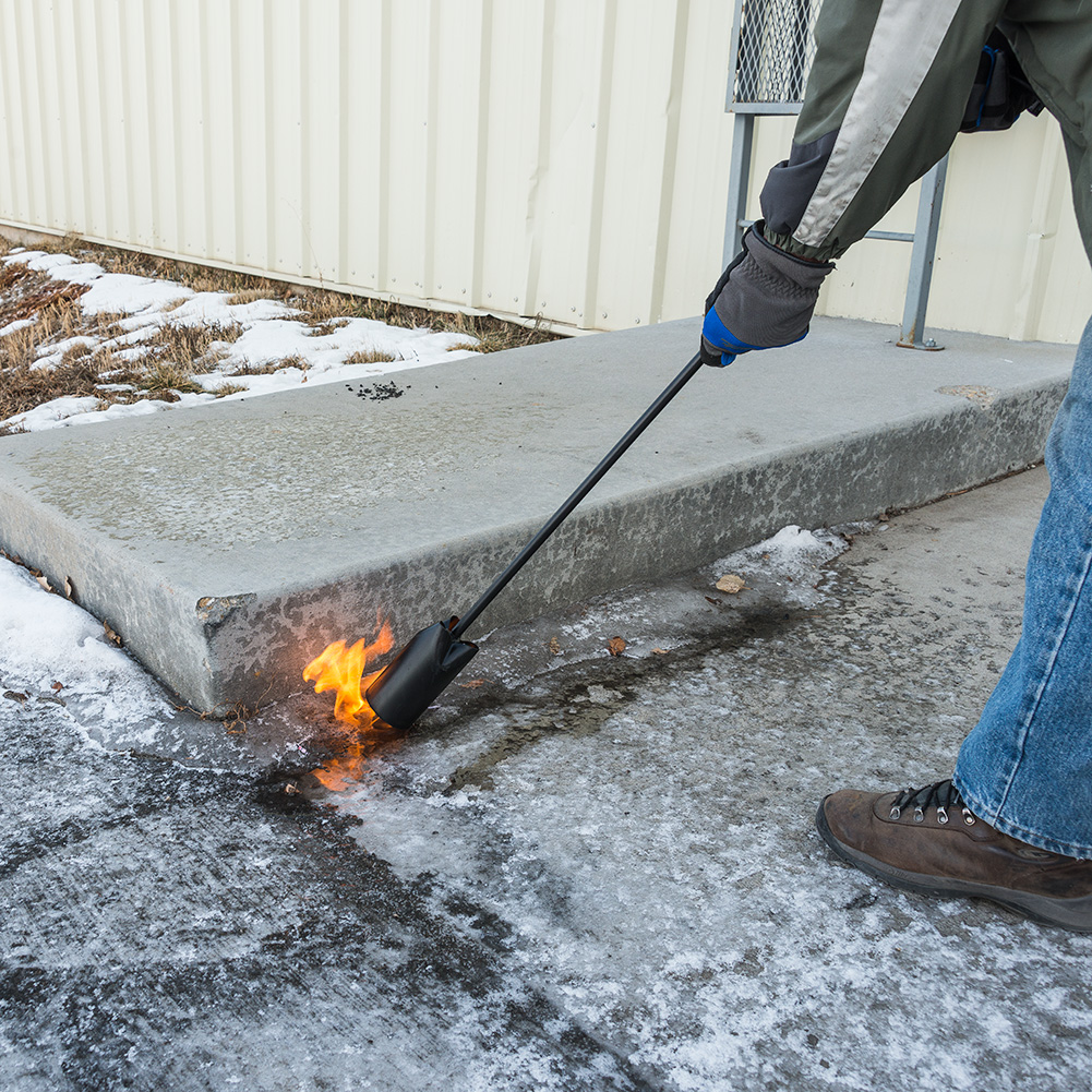 forneyind's tweet photo. Winter storms bring pesky ice! Melt it away with a Forney weed burner/ice melter. Find one at a local dealer near you or here: https://t.co/swLVwDChum https://t.co/AoTfZ3AdBR