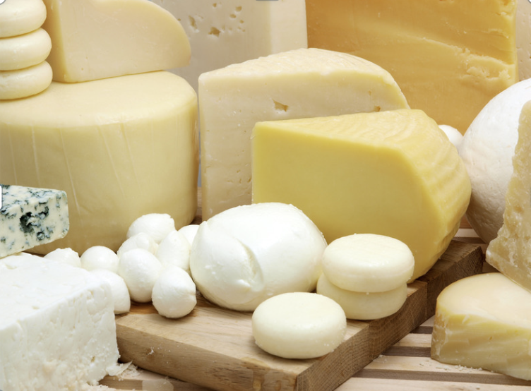 PINESorg's tweet photo. Athletes, if you hesitate to enjoy cheese, think again. Despite having high levels of saturated fat and sodium, cheese in not linked to risk of heart disease, likely because of the dairy matrix. https://t.co/rdDiwwufWz https://t.co/13qtgNXaoO