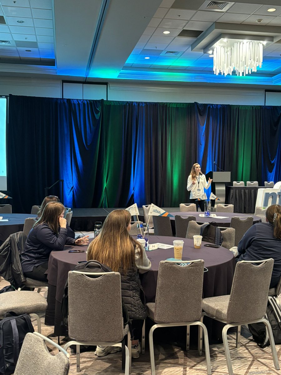 myschedulete's tweet photo. Schedulete co-founder, @_alexa_murray speaking with coaches at the annual @NFHCA convention. @myschedulete  helps NCAA coaches spend less time scheduling and more time with their team. https://t.co/eeKD8Ao4ny
