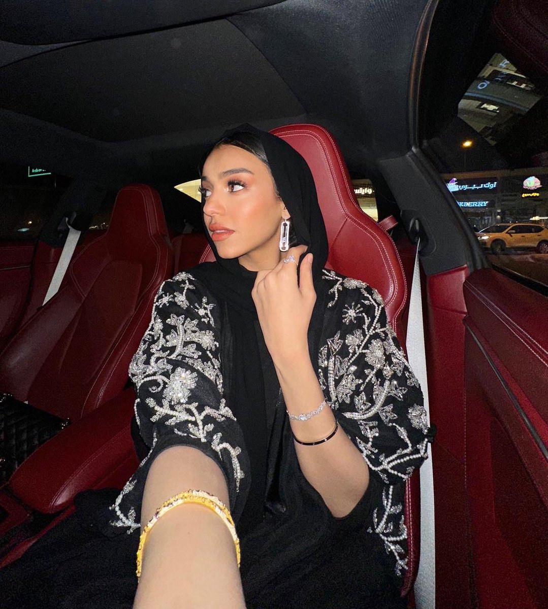 zenaemaad's tweet photo. Bling https://t.co/bH2a8zkaLR