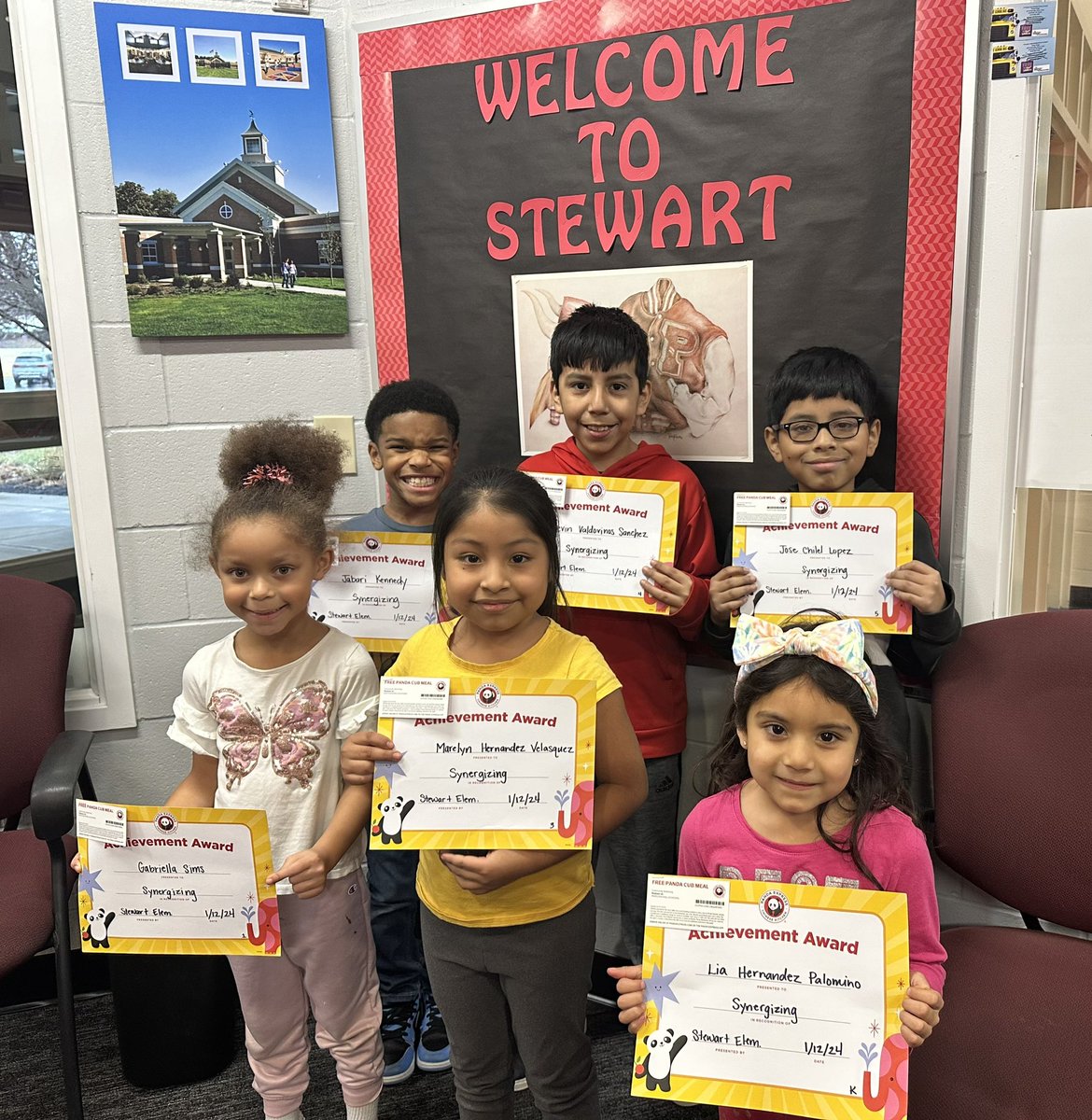 12DennisRamsey's tweet image. Congratulations to Stewart’s first Viking Voucher winners. These awesome students exemplified Habit 6: Synergize. #AAGV