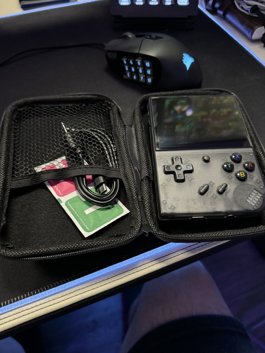 Towelliee tweet media