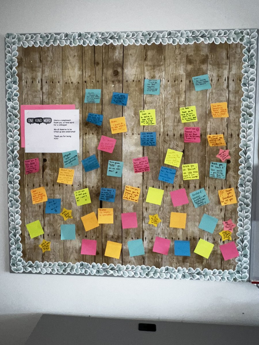 MrKellyOAK's tweet photo. It felt great to take time today to lift up our colleagues and let them know that we see all of the amazing work they are doing for the students and staff at @OakStElementary @FranklinPSNews https://t.co/4QwRBNlERz