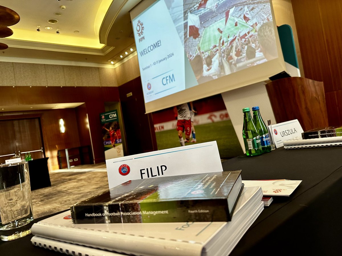 Filip1906's tweet photo. UEFA Certificate in 𝙁𝙤𝙤𝙩𝙗𝙖𝙡𝙡 𝙈𝙖𝙣𝙖𝙜𝙚𝙢𝙚𝙣𝙩 przy współpracy z UEFA oraz Uniwersytetem w Lozannie #UEFACFM #UEFAAcademy 📚 https://t.co/7DWgv2uqkg