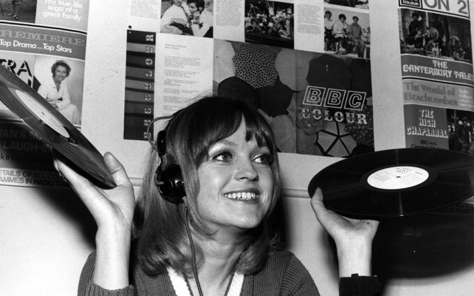 Annie Nightingale BBC Radio DJ dies at 83
See More : shorturl.at/cfnJL

#annienightingale #bbc #instavinyl #independent #vinyl #art #text #vinylsoundsbetter #vinyloftheday #vinylcollector #vinylcommunity #vinyljunkie #turntable #nowlistening #vinyladdict #recordcollection