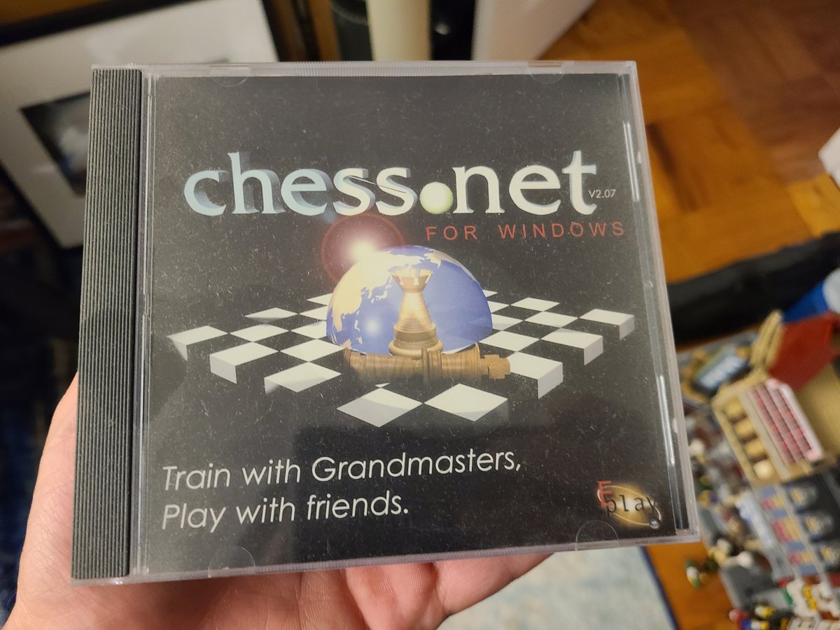 GMHikaru's tweet photo. The world of chess I grew up in was so, so different. Probably 90% of people who follow chess now would think these are from another planet. https://t.co/iERrwUg7Mm