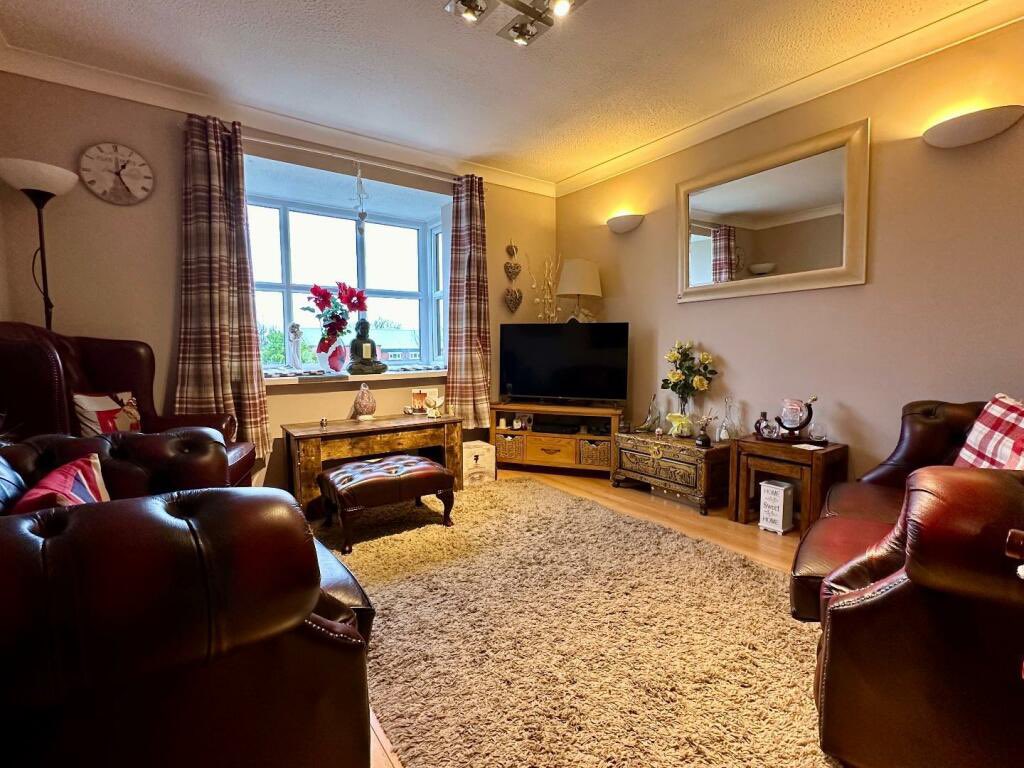 Hunters_BPL's tweet image. ✨NEW PROPERTY FOR SALE✨
Thornhill Close, South Shore, Blackpool
£80,000
**WELL PRESENTED FIRST FLOOR 1 BED FLAT, IDEAL FIRST FOR TIME BUYERS OR AS AN INVESTMENT OPPORTUNITY** 
Call 📞 Hunters Blackpool on 01253 362640 to arrange a viewing. 
#flat #1bed