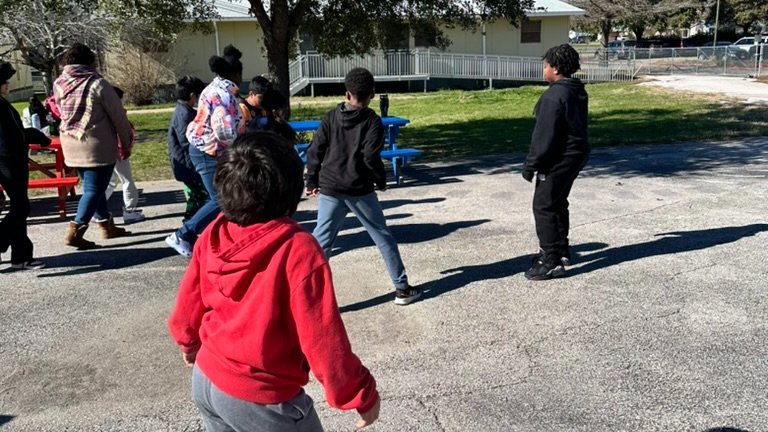 WidenElementary's tweet image. 🌞🤸‍♂️ Shoutout to the 4th graders for taking a well-deserved break and enjoying some outdoor fun during recess! 🍃 Balancing hard work with play is key to a wholesome learning experience.  📚🌈 #BalancedLearning #FunAtRecess