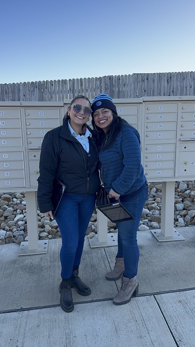 Back on Twitter like I never left ✨ Hope everyone is having an amazing New Year. 
You already know this weather will not stop us, Fiber event today with the amazing <a href="/ikenbuild1/">Kenneth D. Morrow</a> and Carina. <a href="/LifeAtATT/">Life at AT&T</a> <a href="/STXspeaks/">STXspeaks</a> <a href="/attfibertx/">AT&T Fiber Texas</a> #LifeatATT