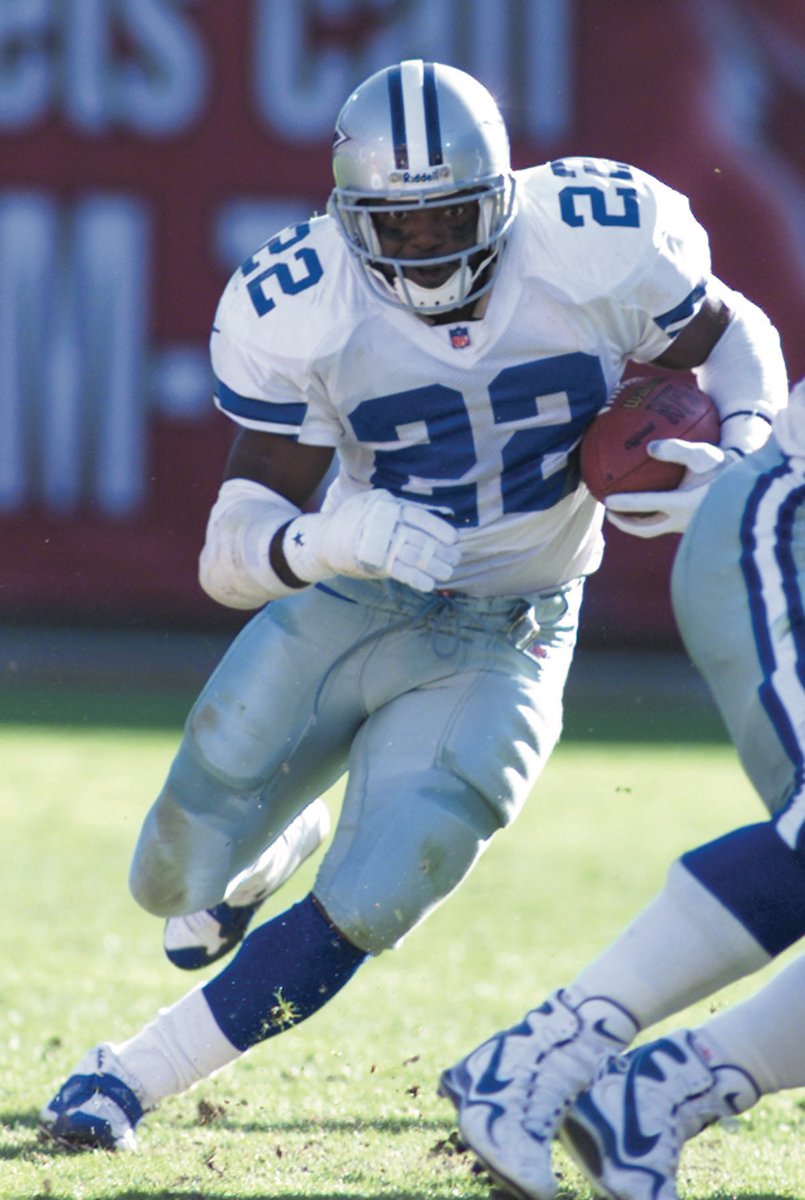 We are proud to announce this year's PwC Doak Walker Legends Award recipient is former @dallascowboys and @FloridaGators  Emmitt Smith! Smith will be honored with 2023 Doak Walker Award recipient Ollie Gordon II from Oklahoma State at the Doak Walker AwardPresentation Banquet