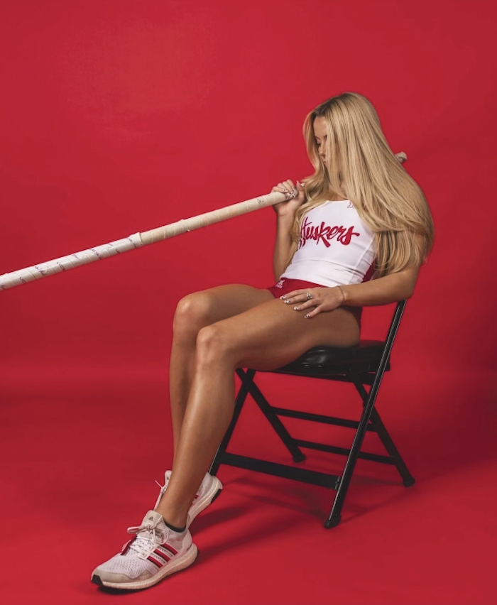 HuskerTFXC's tweet photo. .@jessaringardner says hello to the new season with a pole vault win, clearing 13-01 1/2 (4.00m)👋 https://t.co/Dh9y2uOvR2