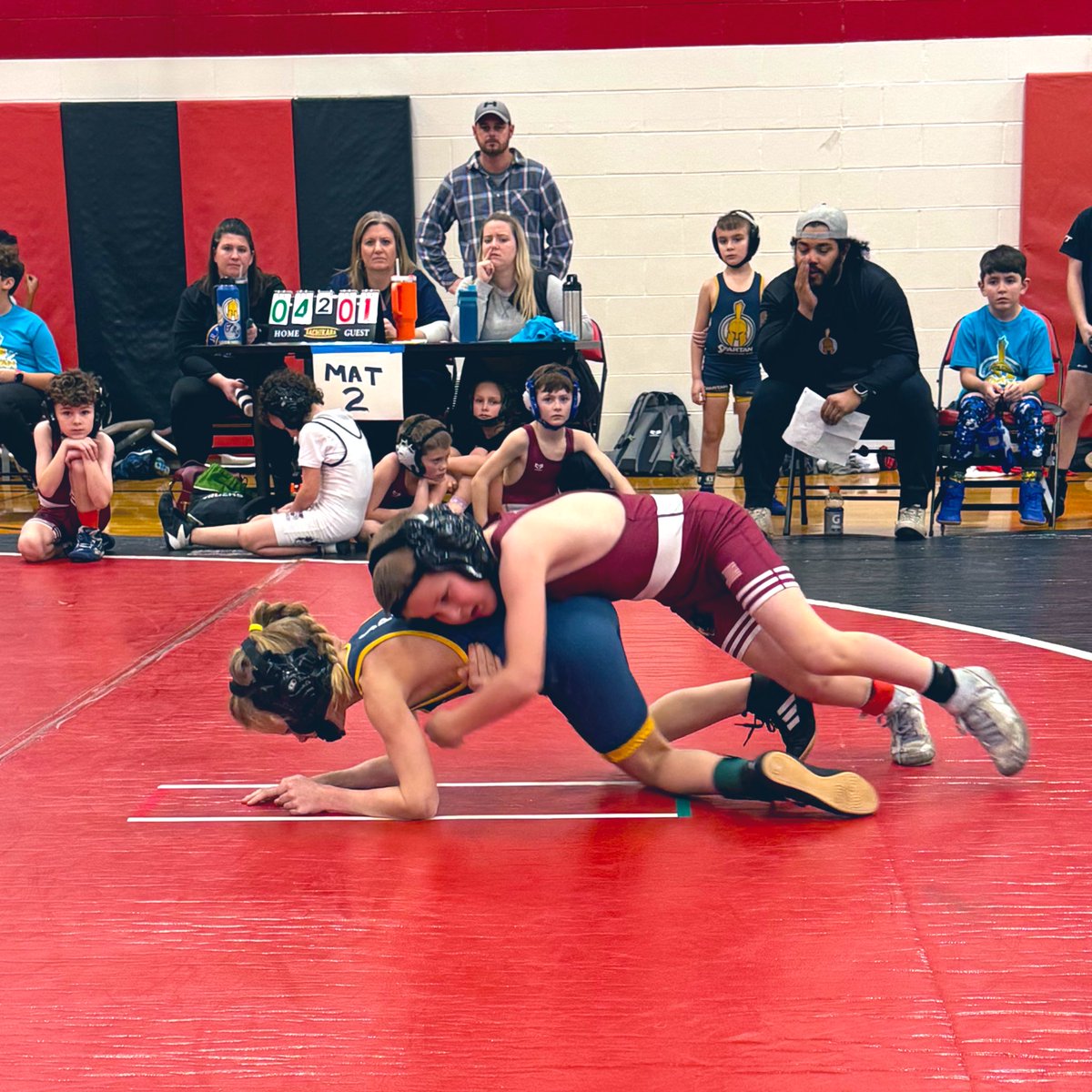 Wolves_WC's tweet image. Huge thanks to the Johnsburg Spartans Wrestling Club for hosting the Thursday Night Throw Down!
🤼🐺

#jrwolveswrestling #jrwolves #ikwf #usawrestling #crystallake #prairieridge #prairieridgewrestling