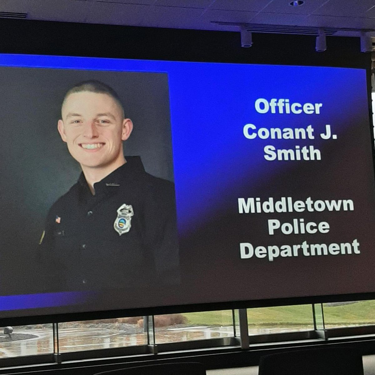 Congratulations Conant on graduating from the Ohio State Highway Patrol Academy and being sworn in with <a href="/MPDOhio/">Middletown Division of Police</a> today! Proud is an understatement!
#MiddieRising