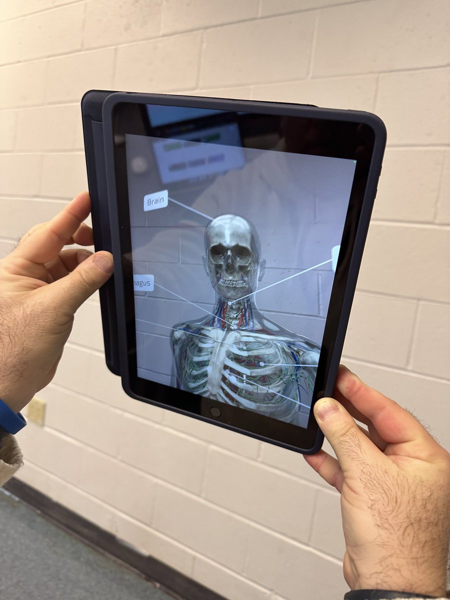 InstTechFTPS's tweet image. Great PD Day learning about ipad interactive apps and programing lego mini robots. @ASCI_FTPSchools